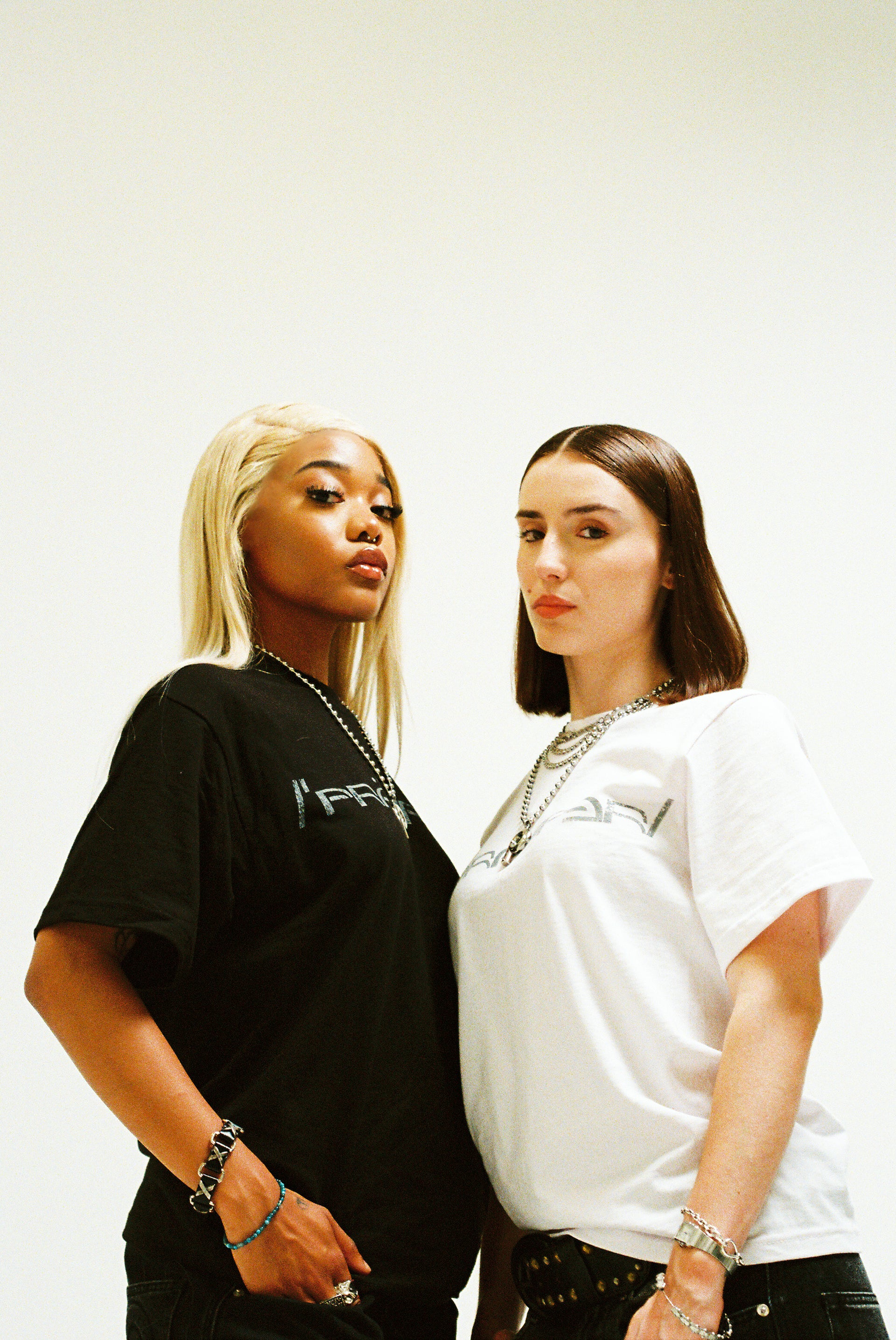 Definition Tee Black
